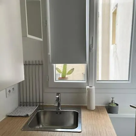 Studio Calme Propre Au Coeur Du Canal St Martin Lancry Apartment *