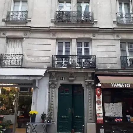 Studio Calme Propre Au Coeur Du Canal St Martin Lancry Apartamento